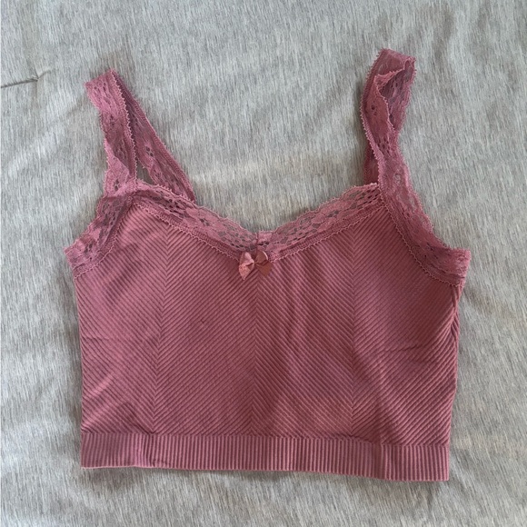 Very Cropped Lace Urban Outfitters Top - Picture 1 of 2